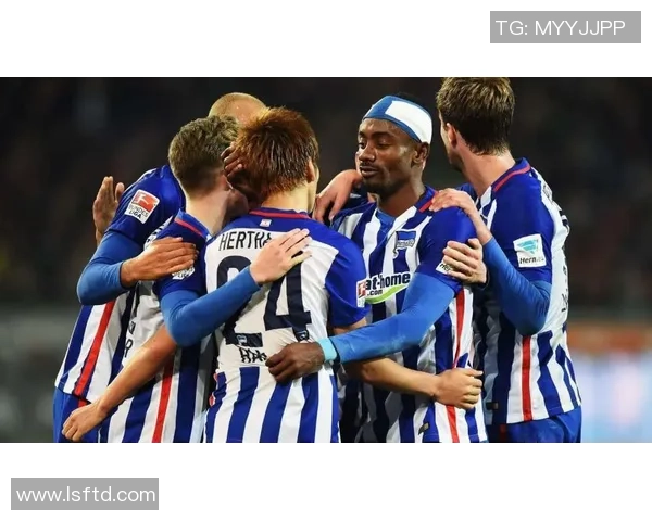 德甲冷门：本菲卡大胜莱比锡红牌事件引发全场热议