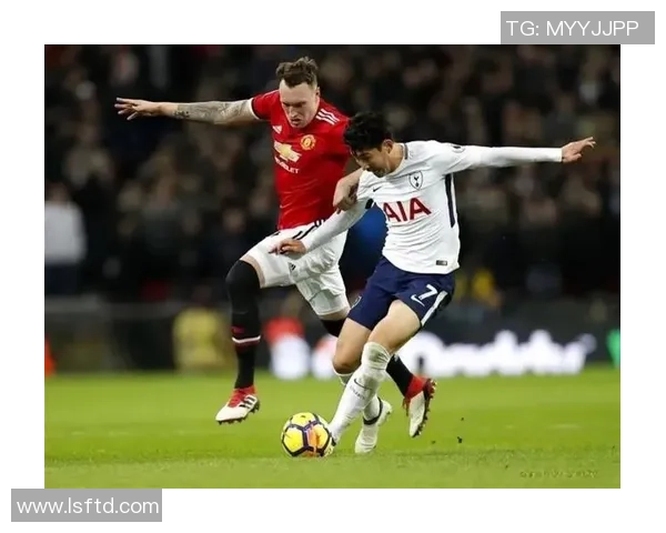 英超热刺与拜仁战成平局神奇扑救成比赛焦点分析