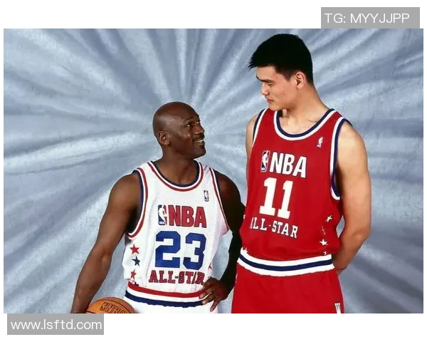 女足姚明合照引发热议展现体育精神与团结力量