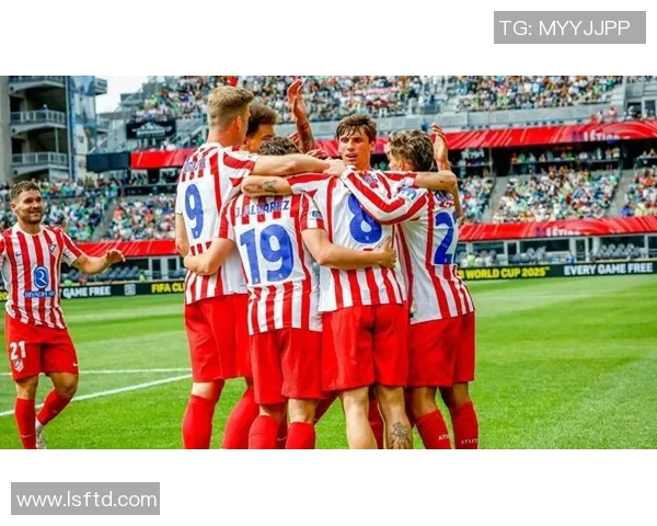 西甲激战巴萨险胜马竞四比三转会传闻再度升温引发热议